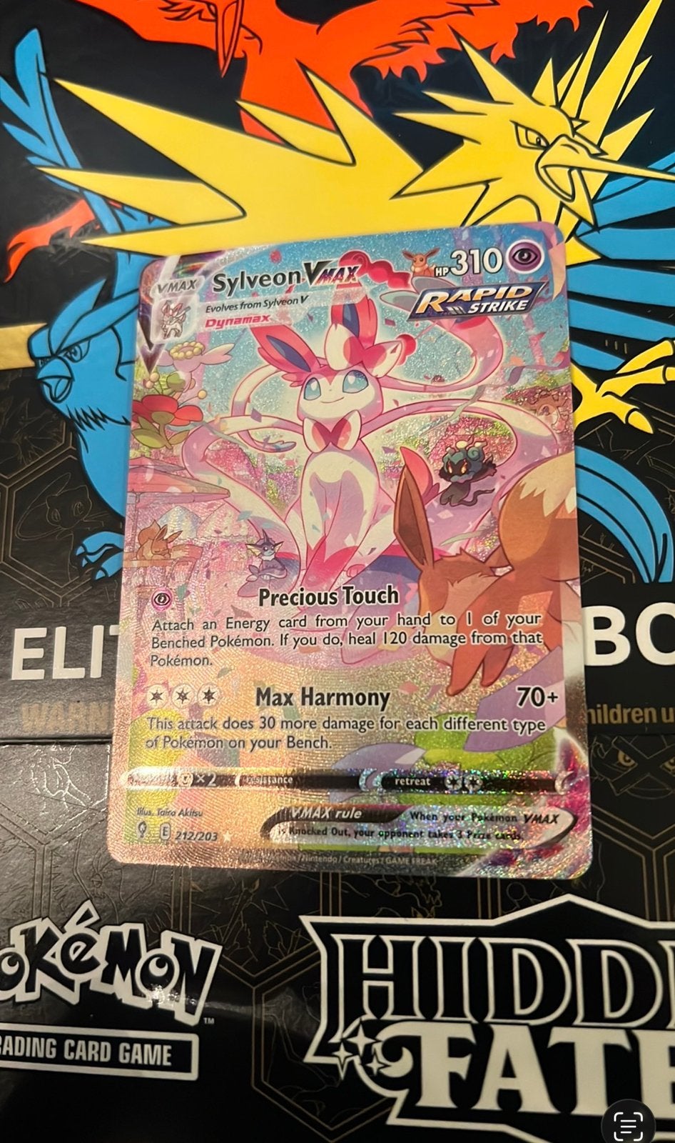 Sylveon VMAX Evolving Skies, Hobby en Vrije tijd, Verzamelkaartspellen | Pokémon, Verzenden, Zo goed als nieuw