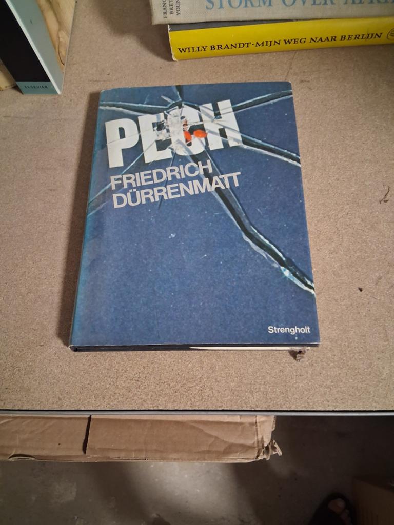Pepe door Friedrich Dürrenmatt - Strengholt