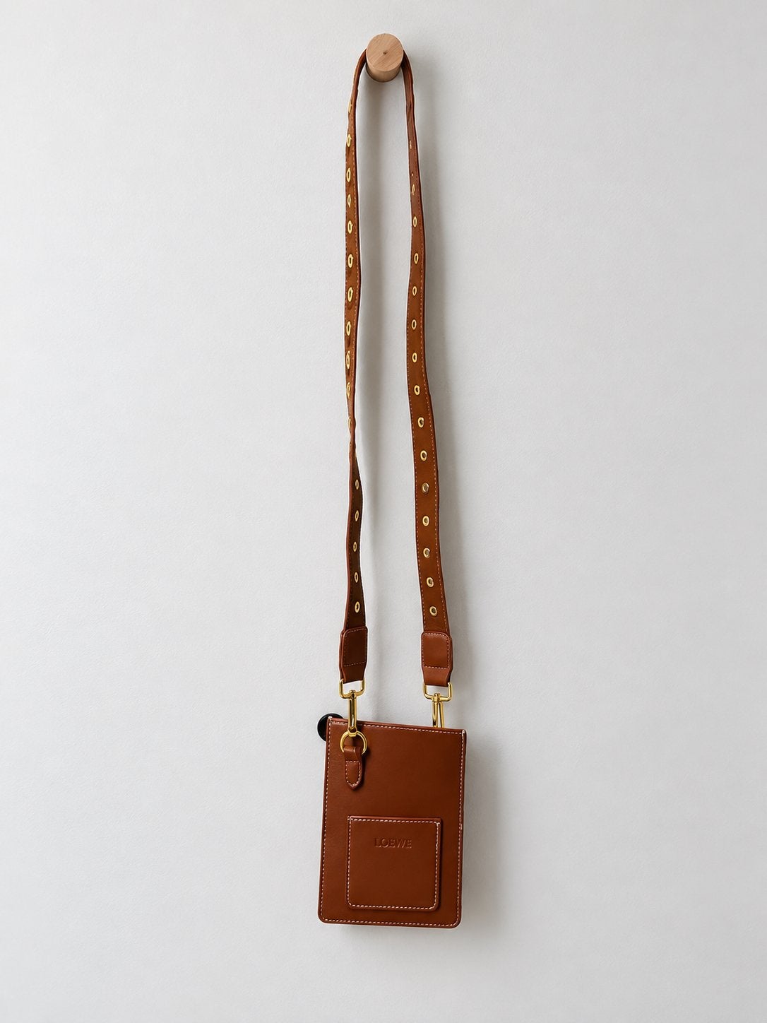 10 Days cognac bruin telefoon crossbody tas goud studs, Ophalen of Verzenden, Zo goed als nieuw, Bruin, Schoudertasje