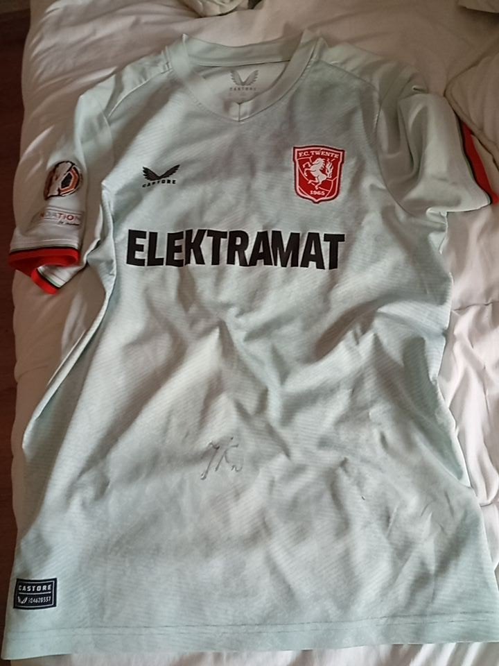 Gesigneerd Jill Roord fc twente uitshirt van seizoen 24 25, Ophalen