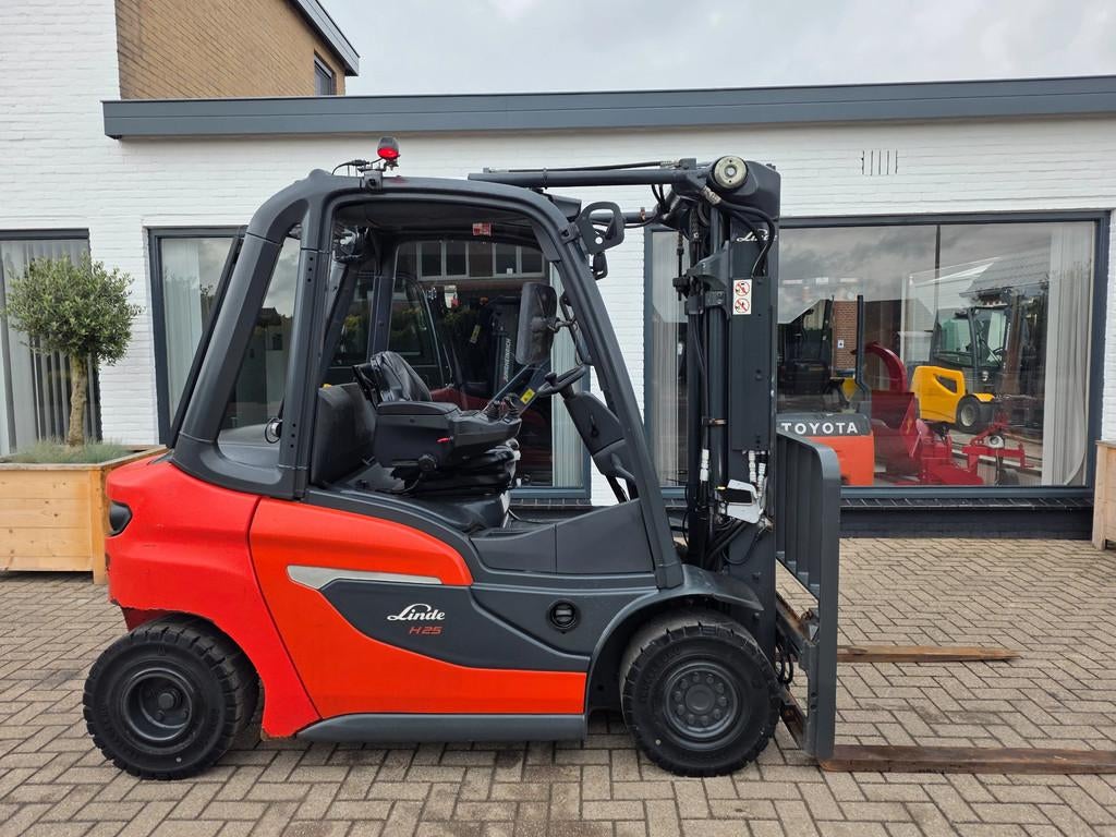 Linde H25 Triplomast diesel heftruck (bj 2021), Overige aandrijving, Heftruck, Linde