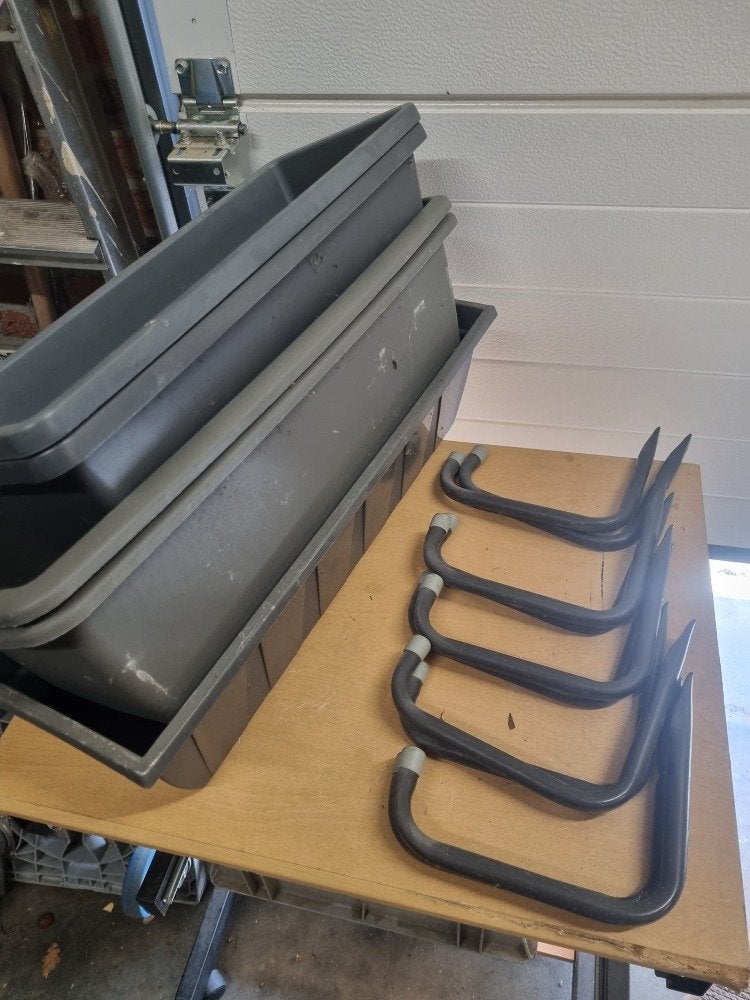 bloembakken met haken 5 bakken, Tuin en Terras, Bloempotten, Ophalen of Verzenden, 'T Olde Gre-j, Info@toldegrej.nl, Endepoelstraat 20f Didam