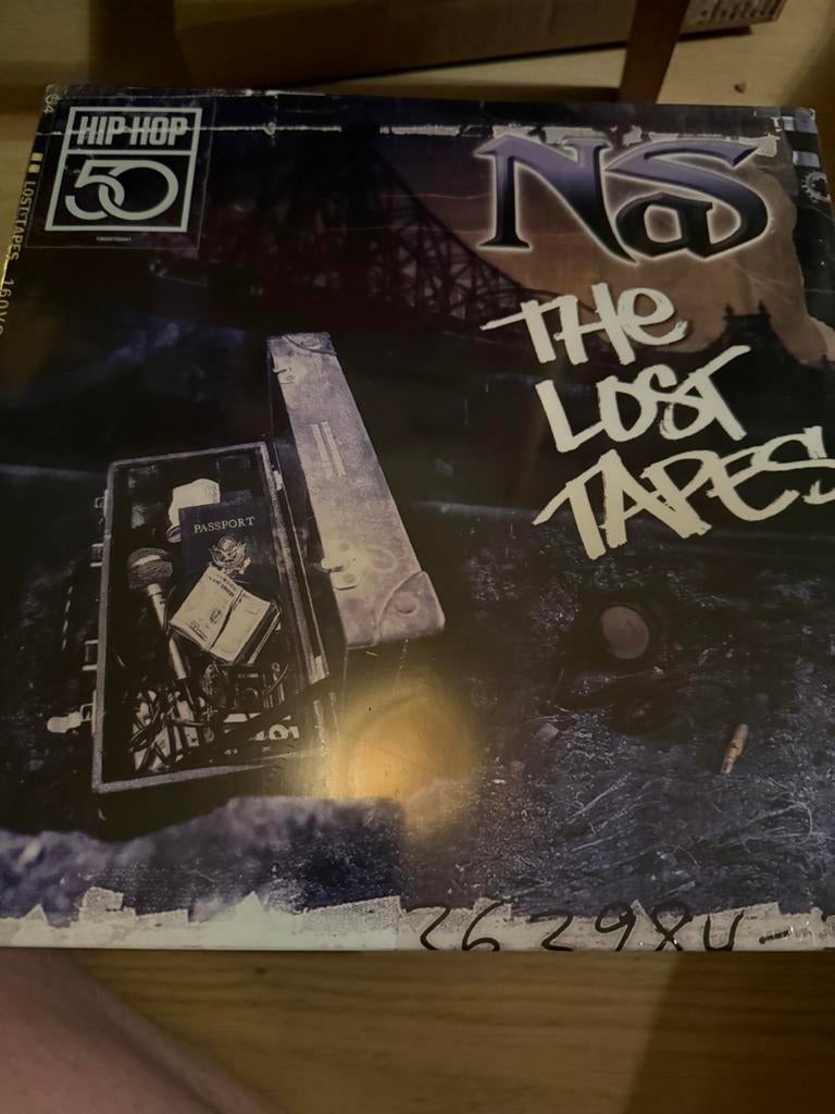 2 lp nas the lost tapes geseald, Cd's en Dvd's, Vinyl | Hiphop en Rap, Ophalen of Verzenden, 2000 tot heden, Zo goed als nieuw