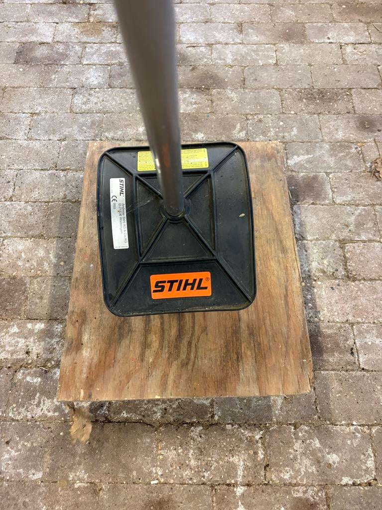 Stihl km frees, Tuin en Terras, Hand-tuingereedschap, Ophalen, Zo goed als nieuw
