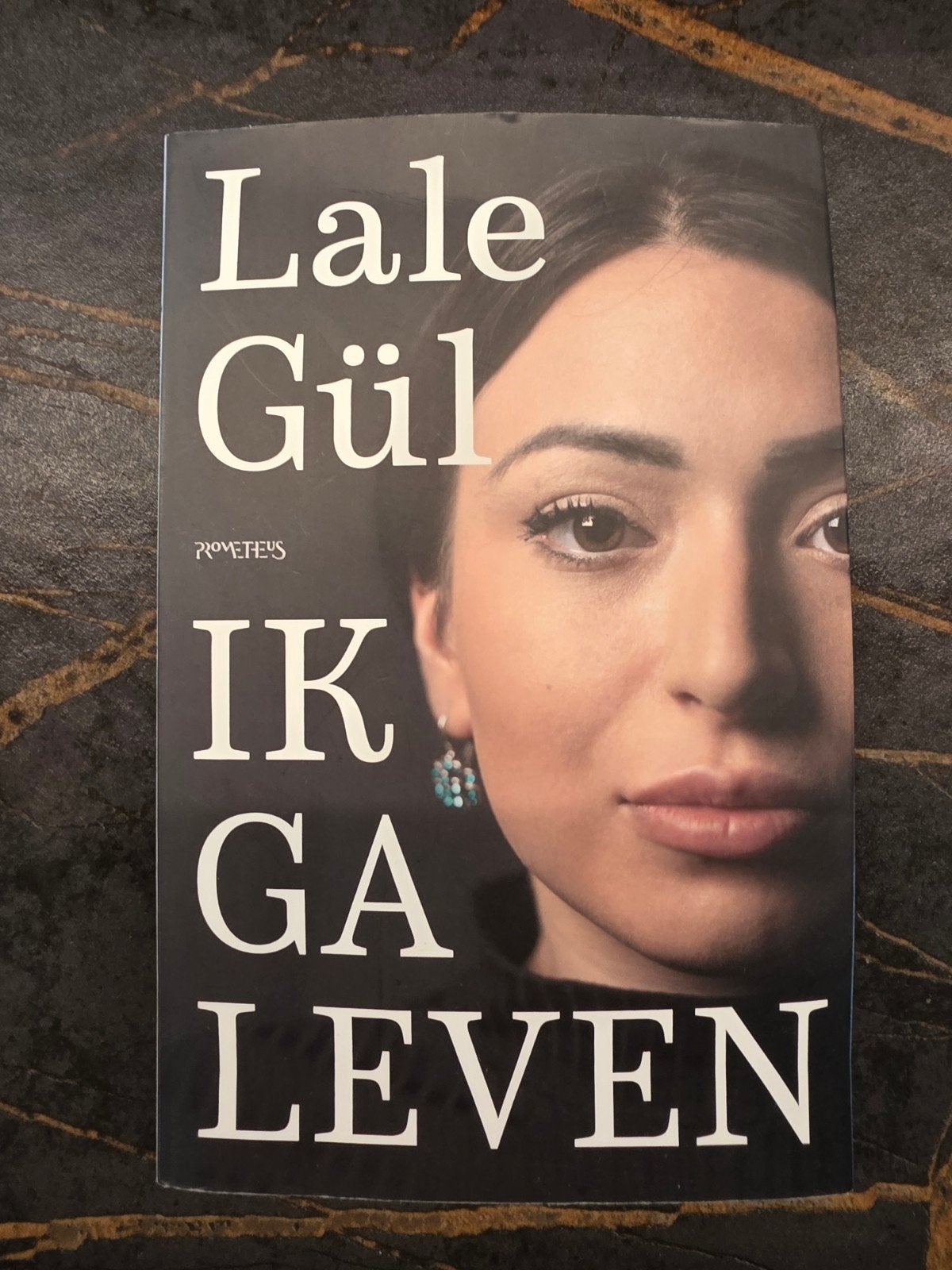 Lale Gül - Ik Ga Leven (ISBN 9789044646870), Lale Gül, Ophalen of Verzenden, Zo goed als nieuw, Nederland