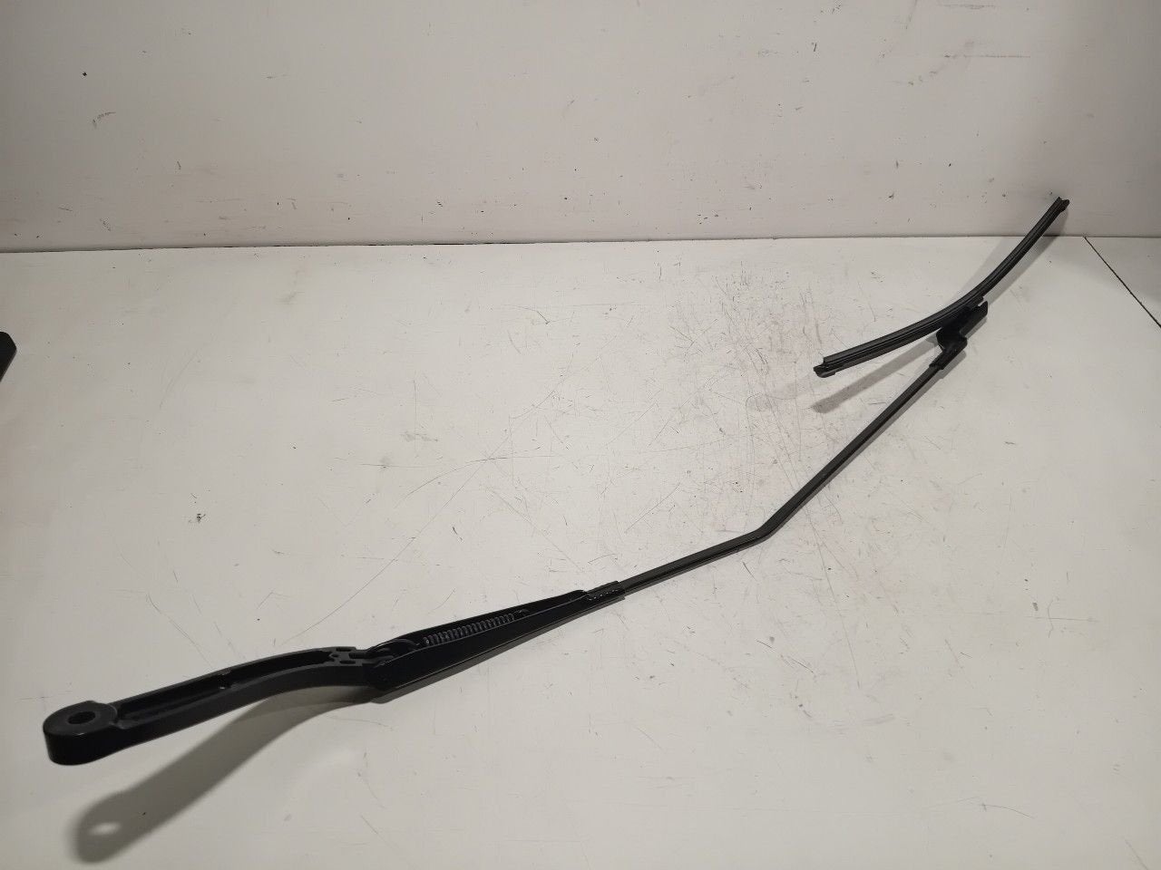 Ruitenwisserarm rechts voor Renault Trafic, Onderdelen@venauto.nl, Van der Ven Autorecycling B.V., Gebruikt, Ettenseweg 76, 4706 PB Roosendaal, The Netherlands