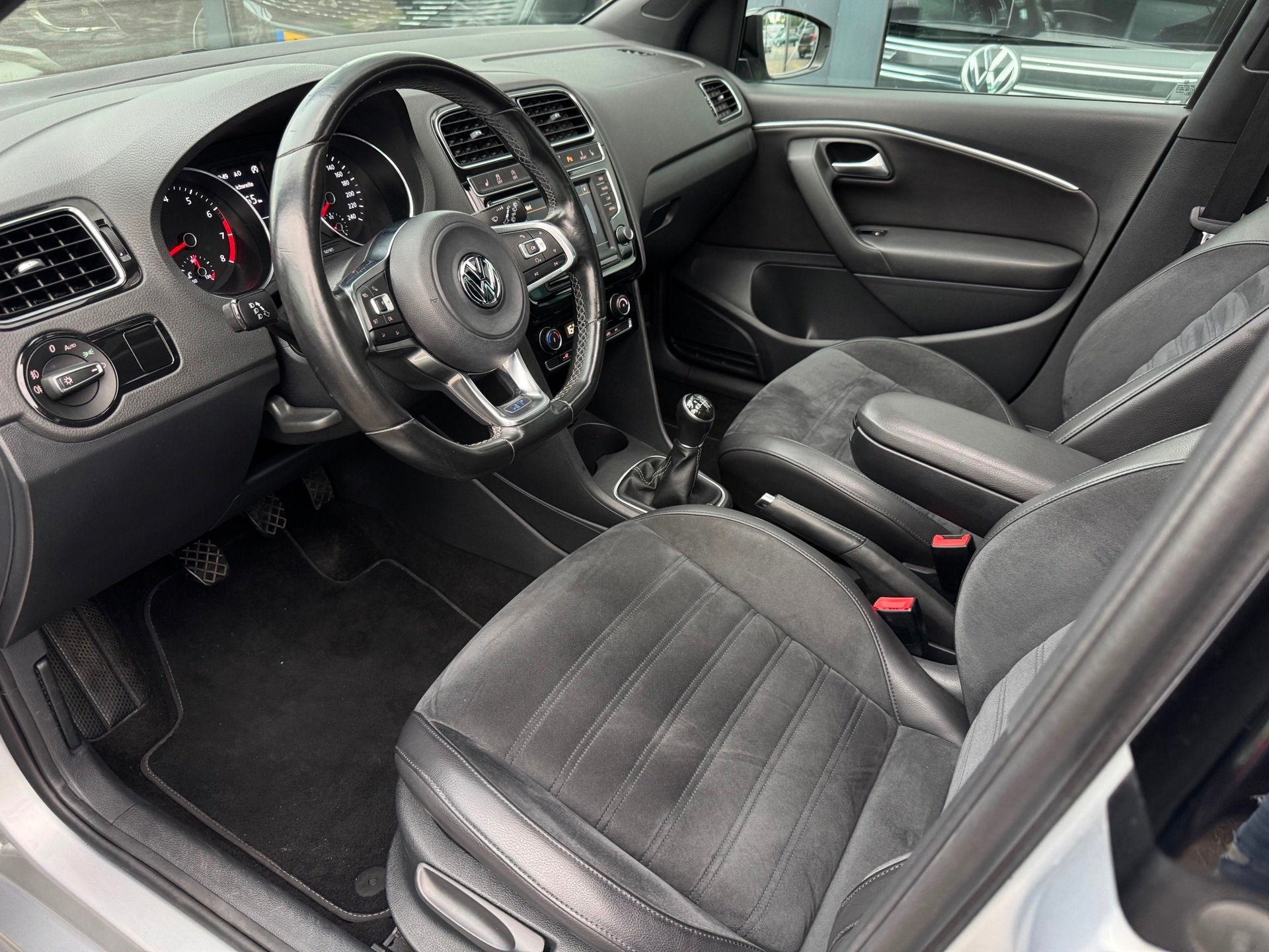 Volkswagen POLO 1.4 TSI BlueGT CarPlay | Camera, Auto's, Volkswagen, Voorwielaandrijving, Gebruikt, 4 cilinders, 150 pk