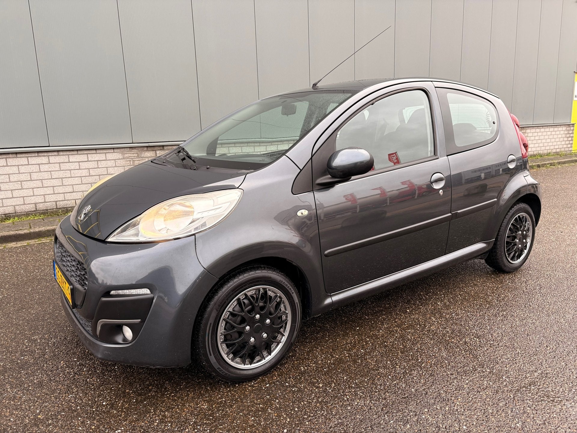 Peugeot 107 1.0 Active Airco, Auto's, Euro 5, Stof, Gebruikt, Zwart