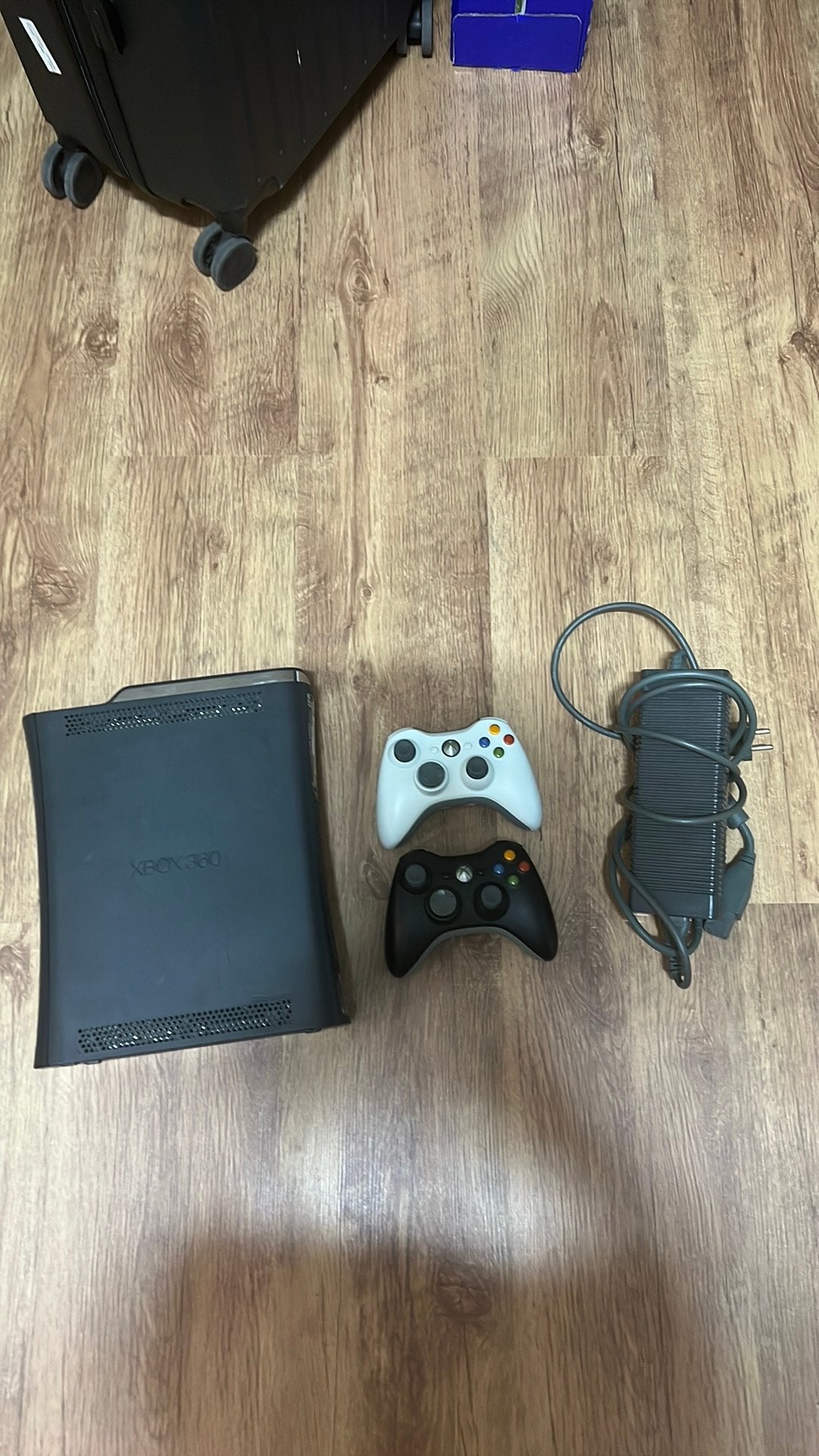 Xbox 360 elite -120gb-2 controlers, 360 Elite of Super Elite, Met 2 controllers, Ophalen of Verzenden, Zo goed als nieuw