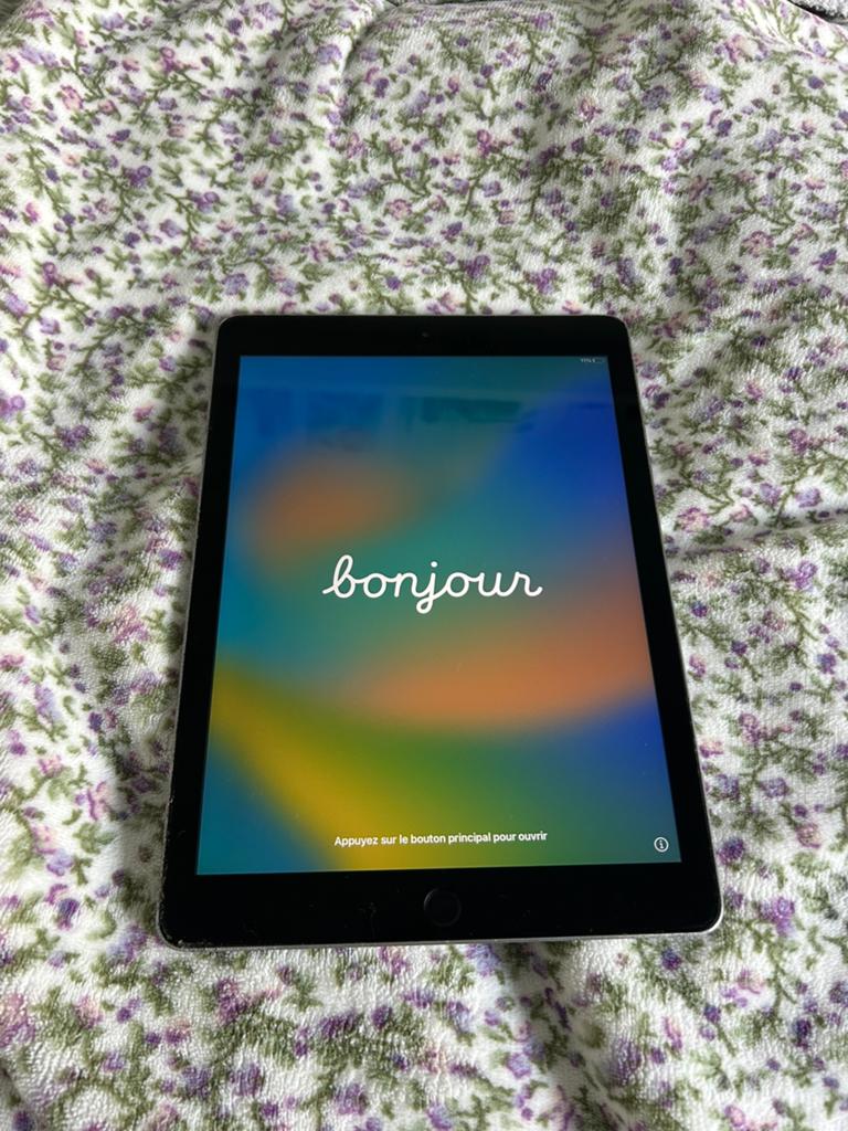 Ipad (5 volgens mij), 10 inch, 32 GB, Apple iPad, Ophalen of Verzenden