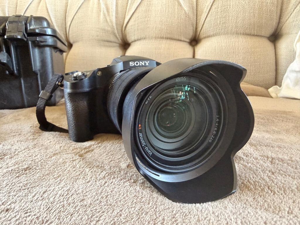 Sony RX10 IV camera met accessoires en koffer, Audio, Tv en Foto, Fotocamera's Digitaal, Ophalen, Compact, Zo goed als nieuw, Sony