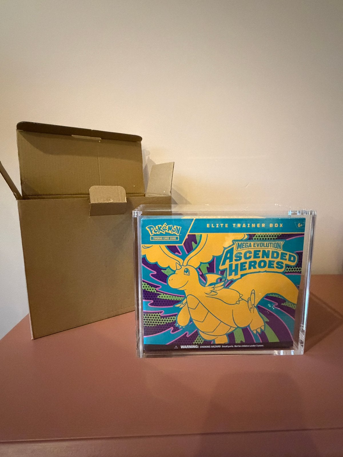 Acryl ETB cases NIEUW!, Hobby en Vrije tijd, Verzamelkaartspellen | Pokémon, Ophalen of Verzenden, Nieuw