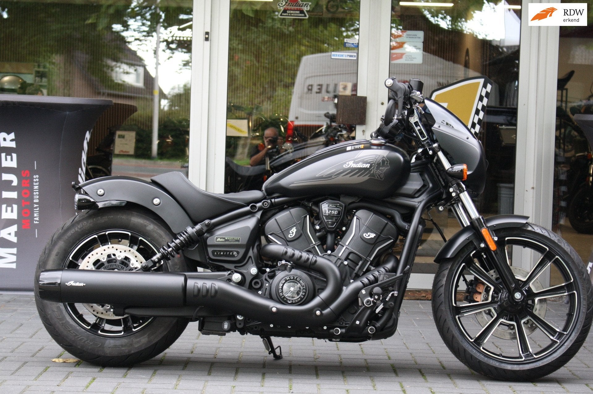 Indian Chopper Sport Scout with graphics ,Nieuw!, Motoren, Overig, 1250 cc, Indian, Gebruikt
