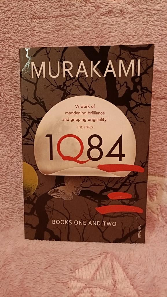 Murakami - 1Q84 Books One and Two, Murakami, Ophalen of Verzenden, Zo goed als nieuw, Fictie