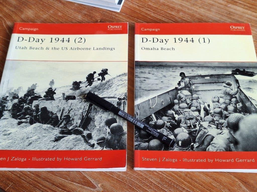 D-Day 1944 (1) & (2) - Omaha Beach & Utah Beach, Ophalen of Verzenden, Zo goed als nieuw, Overige onderwerpen, Steven J. Zaloga