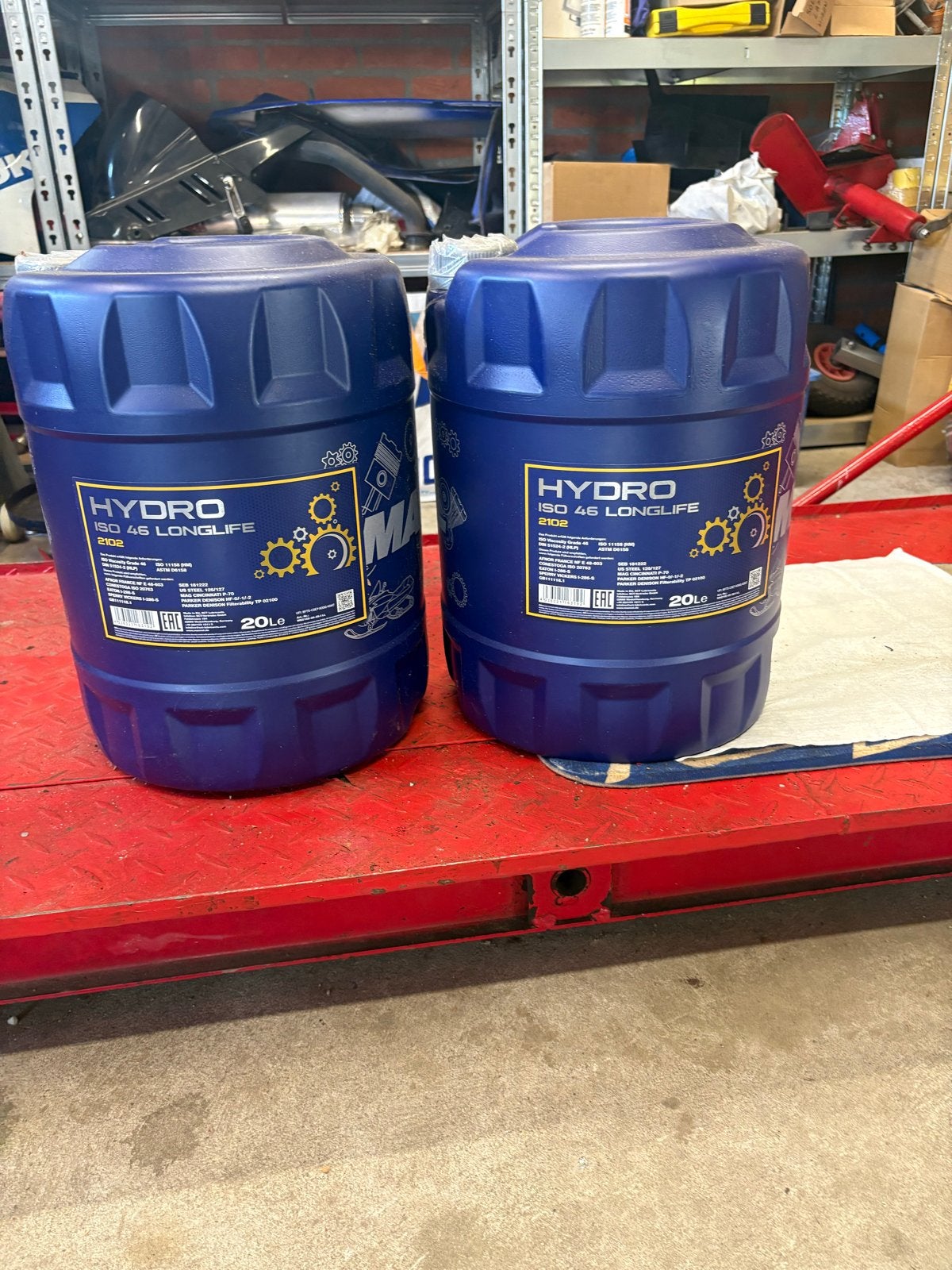 40 liter hydrauliek olie ISO 46 Longlife, Ophalen, Nieuw, Universele onderdelen