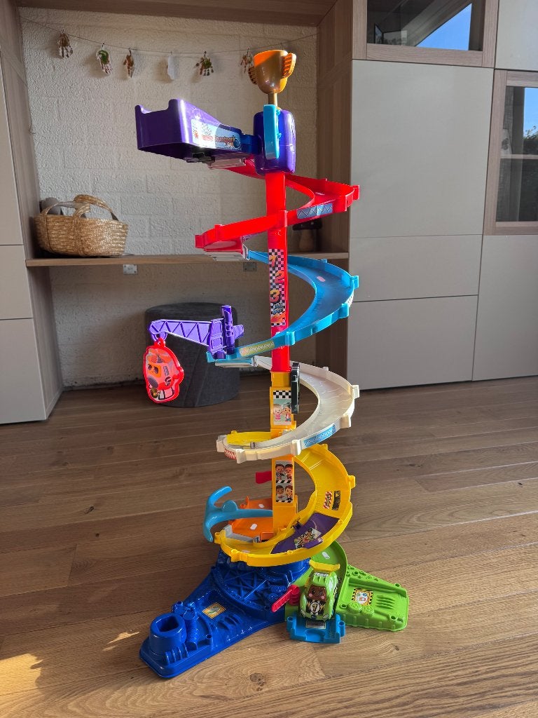 Toet toet auto’s tornado stuntpark, Ophalen, Zo goed als nieuw, 6 maanden tot 2 jaar