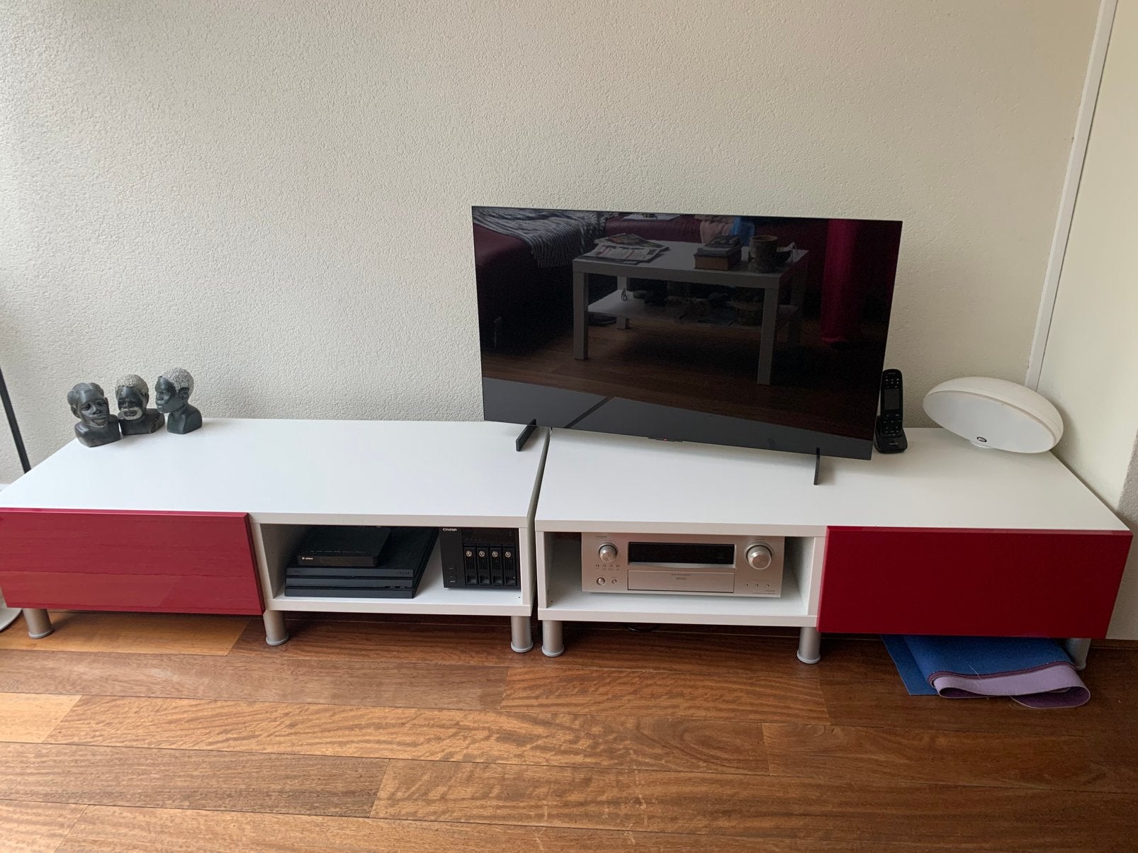 Tv audio kast 2x wit met rode laden, Ophalen of Verzenden, Zo goed als nieuw, 200 cm of meer, Minder dan 100 cm