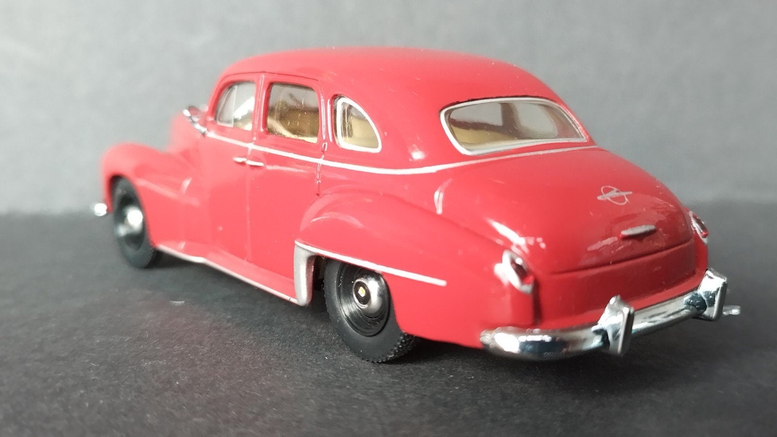 Opel Kapitan 1:43 Whitebox Pol, Overige merken, Auto, ., Ophalen of Verzenden