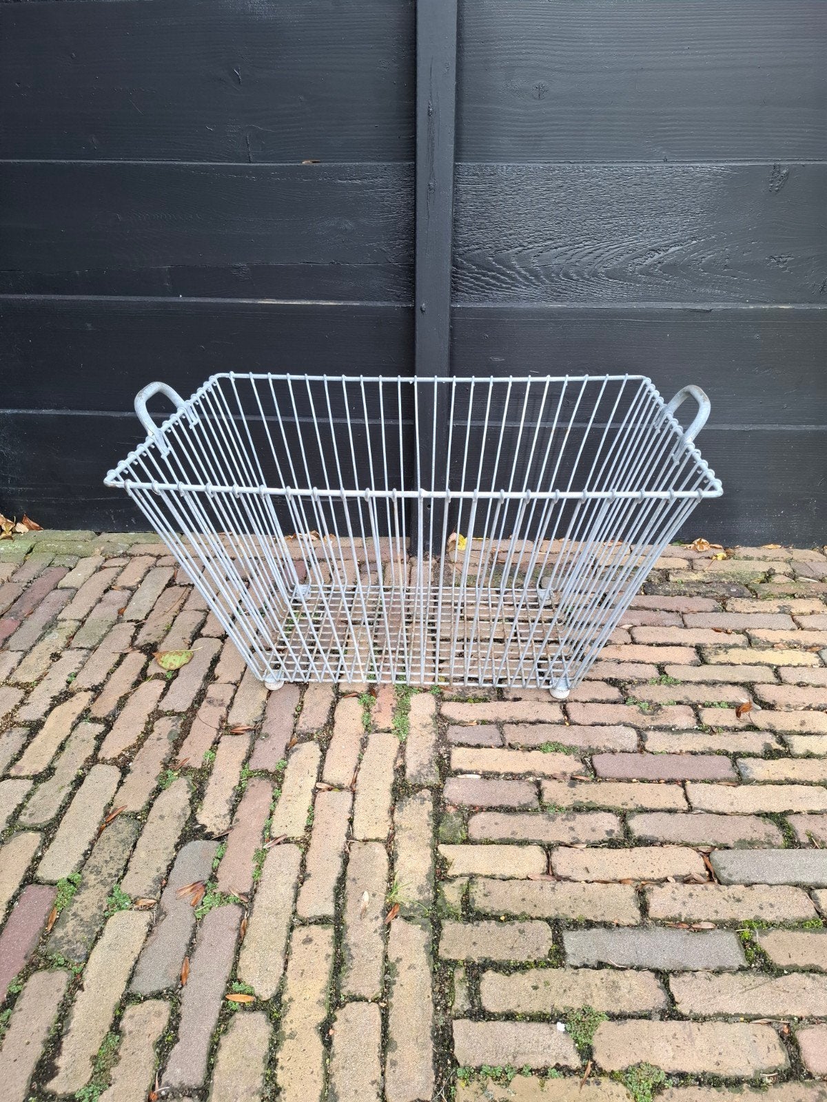 Grote rechthoekige metalen mand - houtmand of decoratie, Met handvatten, Gebruikt, Mand, Ophalen of Verzenden