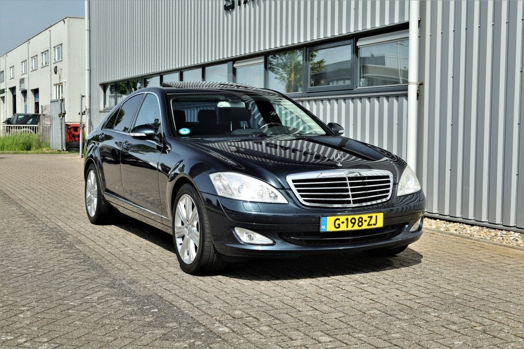 Mercedes-Benz S-Klasse S 350 Youngtimer (bj 2005, automaat), Automaat, Achterwielaandrijving, Gebruikt, Zwart
