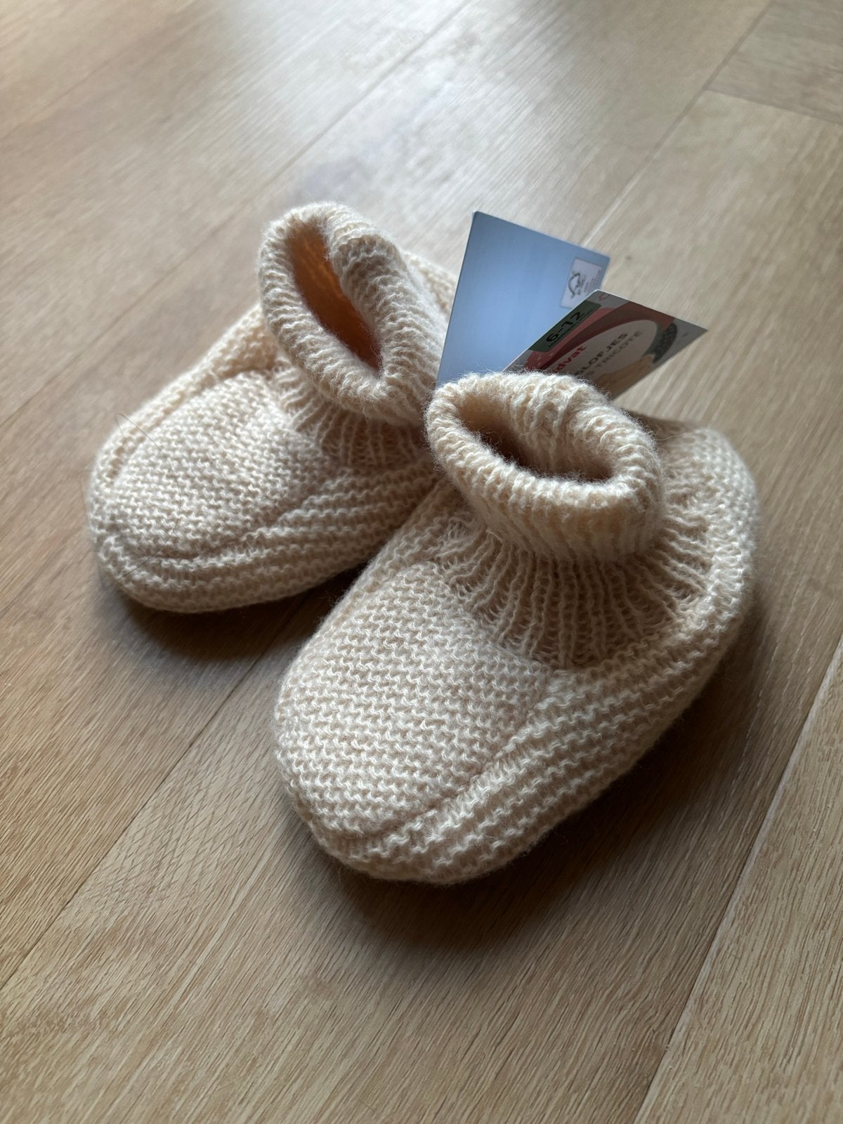 Nieuwe gebreide babyslofjes van Kruidvat (6-12 maanden), Kinderen en Baby's, Ophalen of Verzenden, Nieuw, Jongetje of Meisje, Slofjes