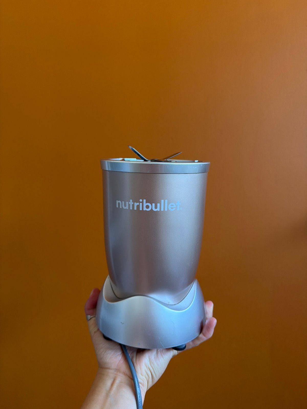 Nutribullet Blender, Beige + 3 Bullets. 1 jaar oud, Ophalen of Verzenden, Gebruikt, Blender