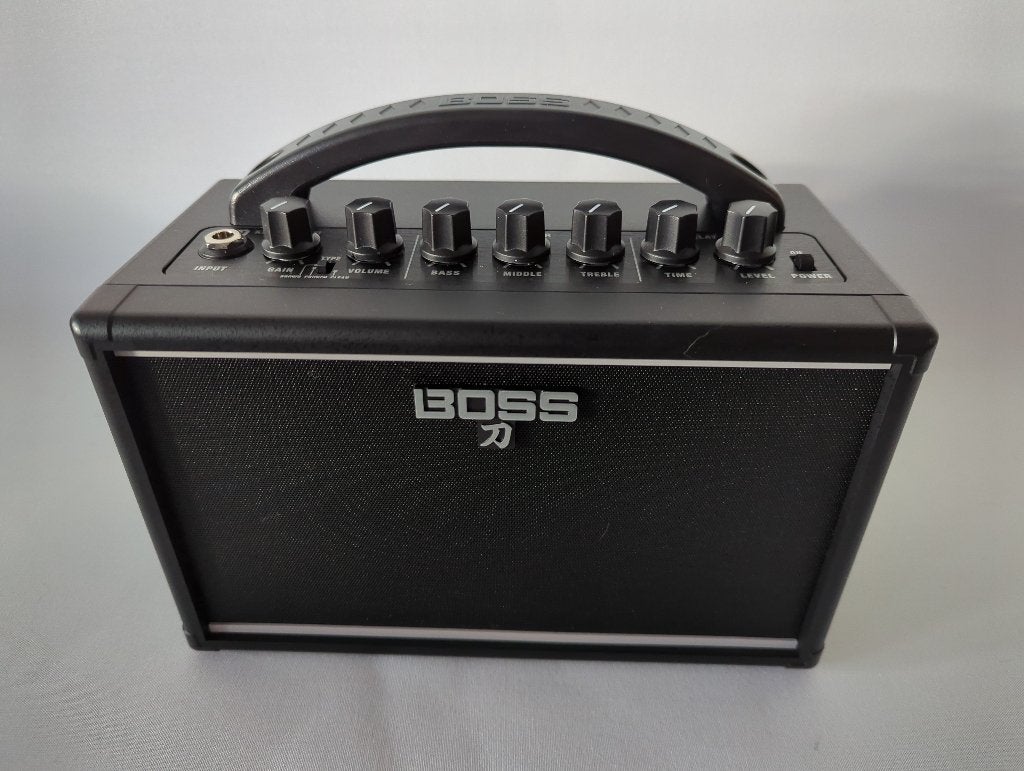 Boss KTN-MINI Katana Mini 7W combo, Muziek en Instrumenten, Versterkers | Bas en Gitaar, Valparaisodreef 131, 3563VM Utrecht, NL