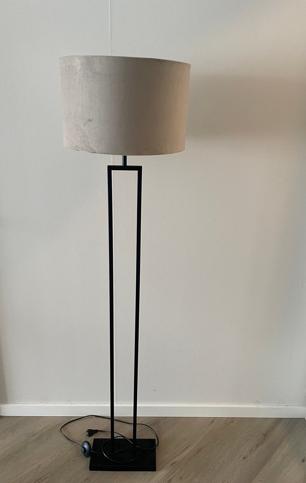 Light & Living Shiva vloerlamp zwart + fluwelen kap, Ophalen, Zo goed als nieuw, 150 tot 200 cm