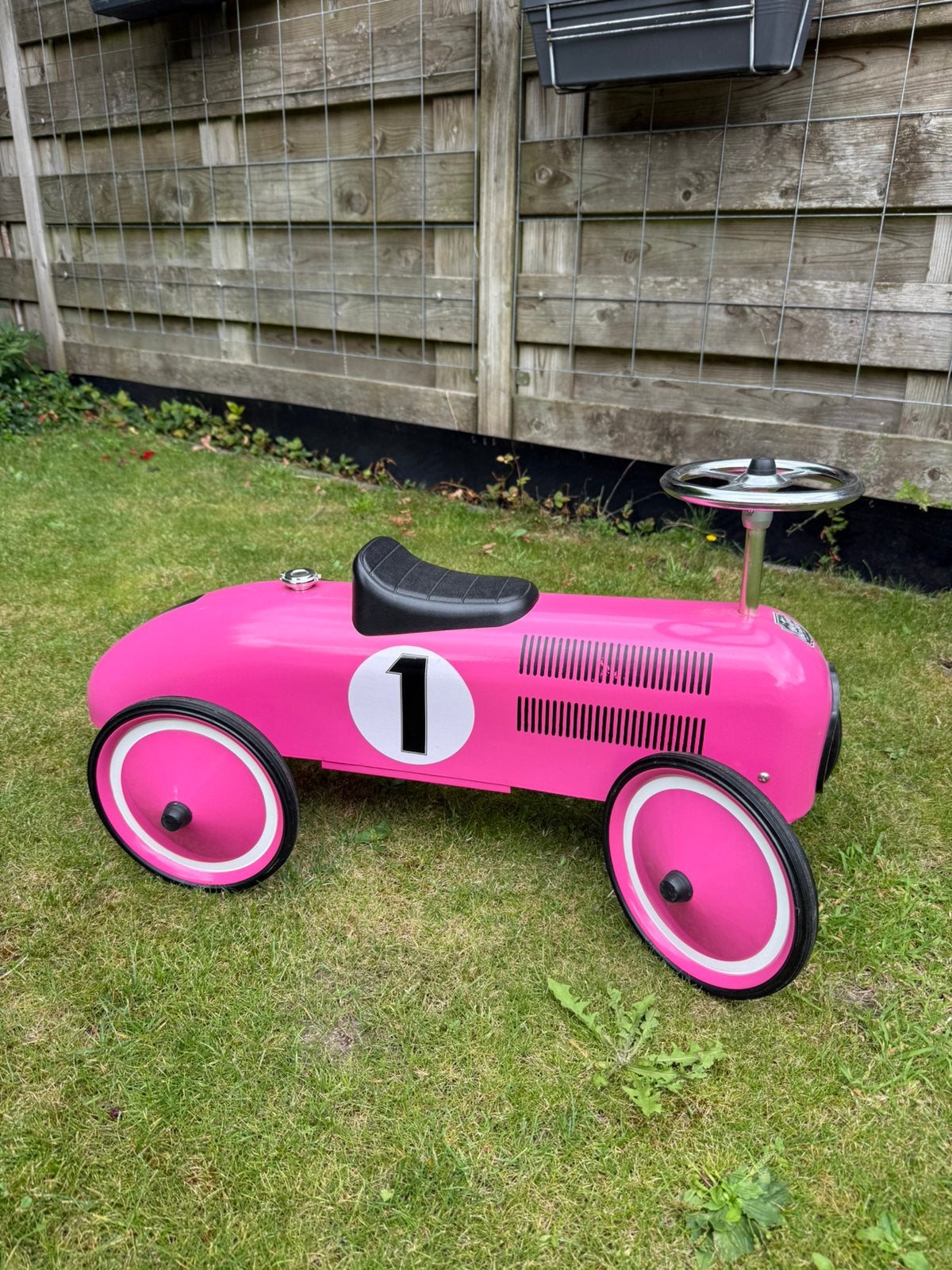 Roze metalen loopauto, Ophalen, Zo goed als nieuw