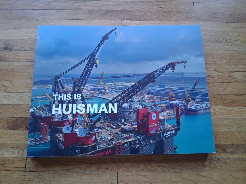 This is huisman presentation book 2019 prachtig fotoboek, Ophalen of Verzenden, Zo goed als nieuw, Tractor en Landbouw