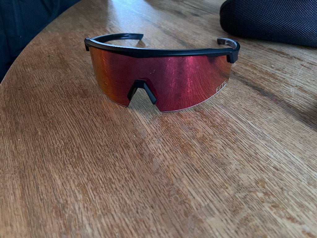 FYTS SNLR Fietsbril + 2 verwisselbare lenzen., Ophalen, Zo goed als nieuw, Zwart, Overige merken