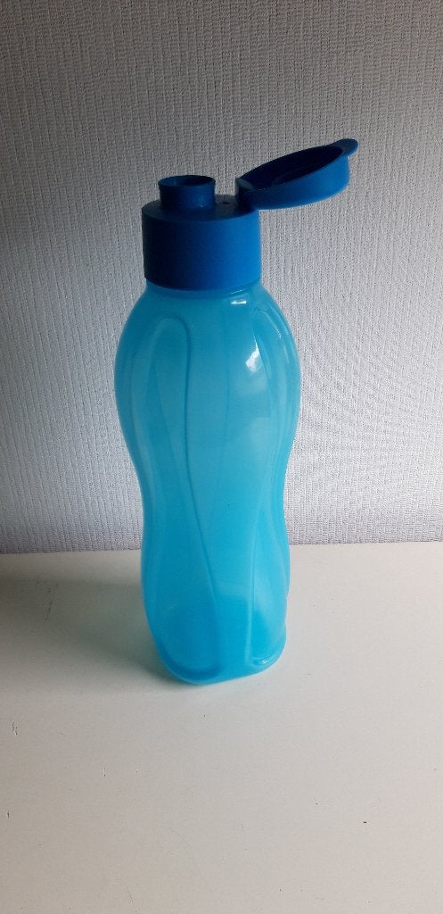 Tupperware fles van 1 liter, Gebruikt, Overige typen, Ophalen of Verzenden, 1000 ml