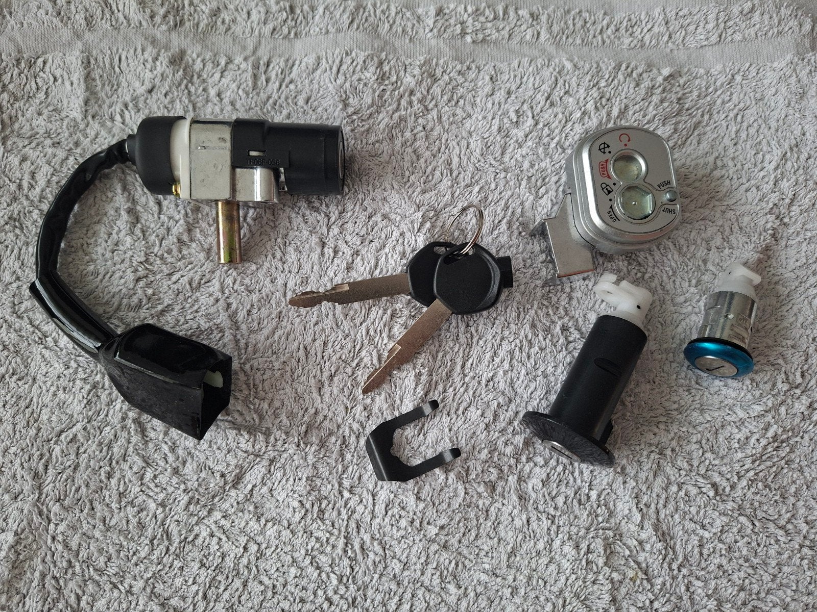 Contactslot set AGM retro scooter, Fietsen en Brommers, Brommeronderdelen | Scooters, Ophalen of Verzenden, Nieuw, Overige typen