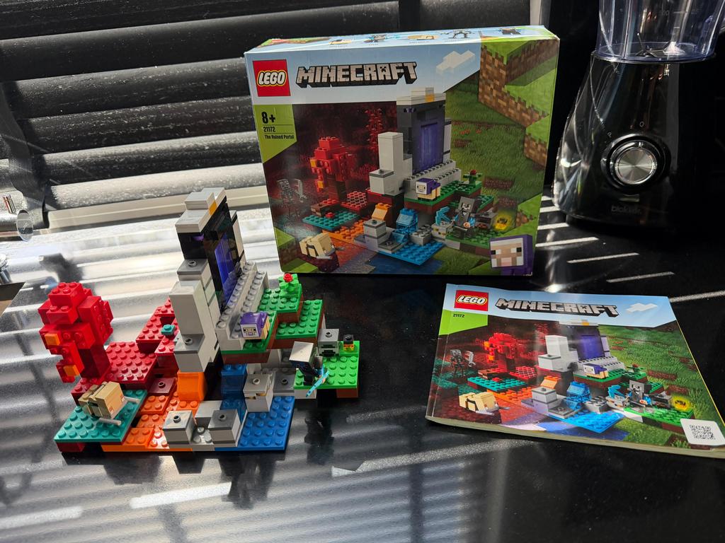 Lego Minecraft Het Verwoeste Portaal 21172 - Compleet, Minecraft, Lego, Ophalen of Verzenden, Zo goed als nieuw