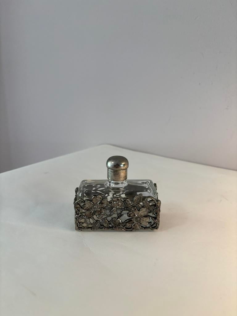 Vintage Art Nouveau parfumfles verzilverd glas, Verzamelen, Parfumverzamelingen, *, Verzenden, *, Zo goed als nieuw