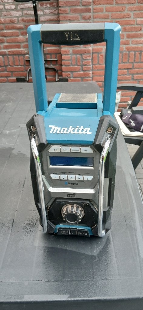 Makita radio dab, Audio, Tv en Foto, Ophalen, Zo goed als nieuw, Bouwradio