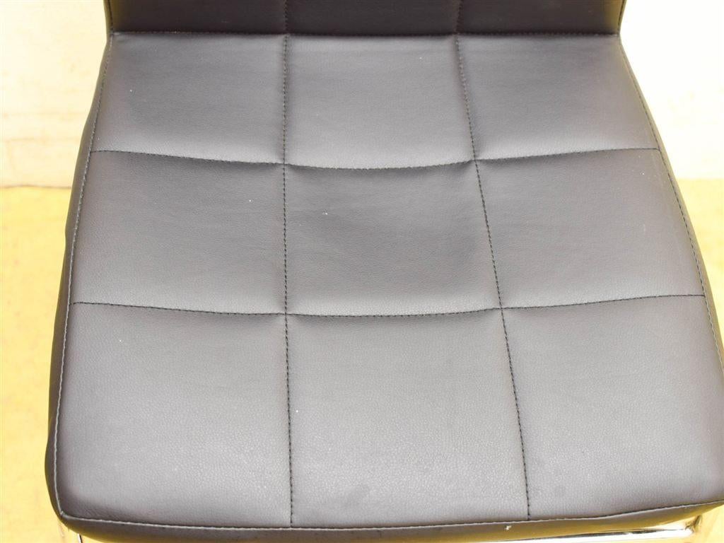 2 stuks stoelen 51368, Gebruikt, Zwart, Leer, Ophalen of Verzenden
