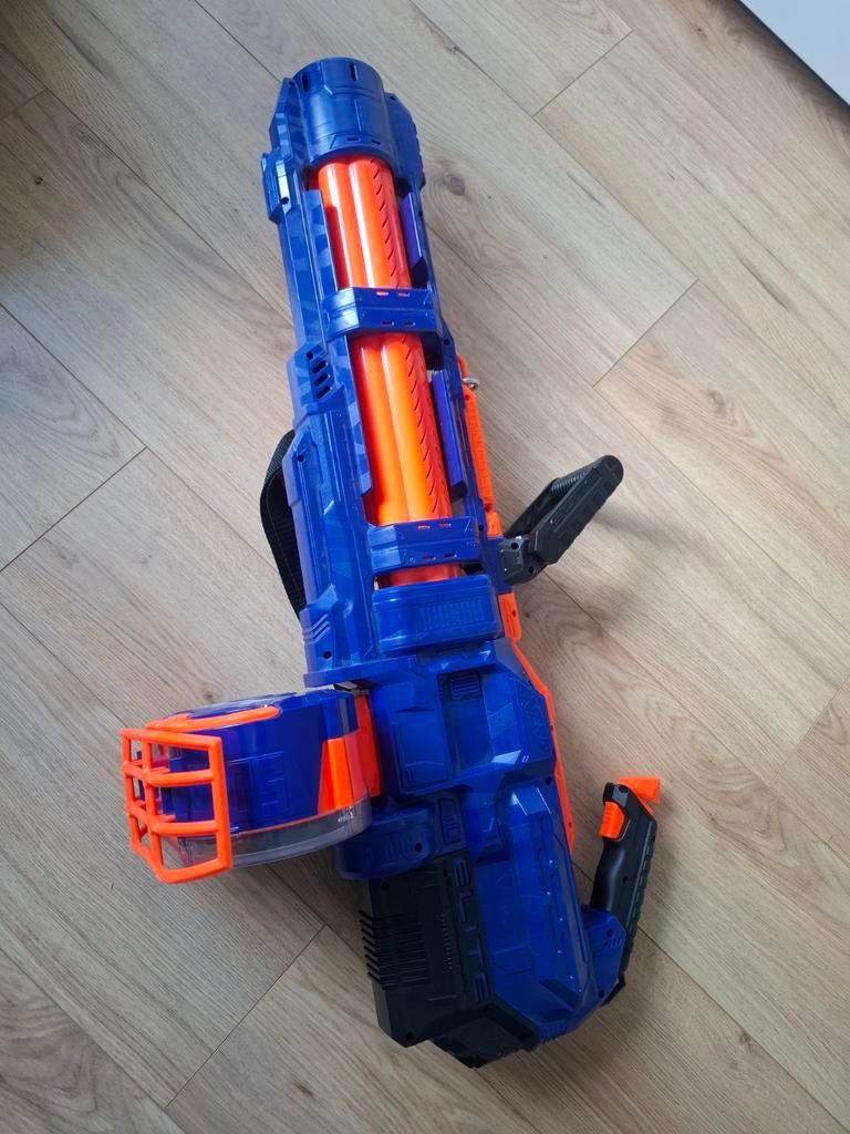 Nerf Elite Minigun - Zo goed als nieuw (pijltjes ontbreken), Ophalen of Verzenden, Zo goed als nieuw