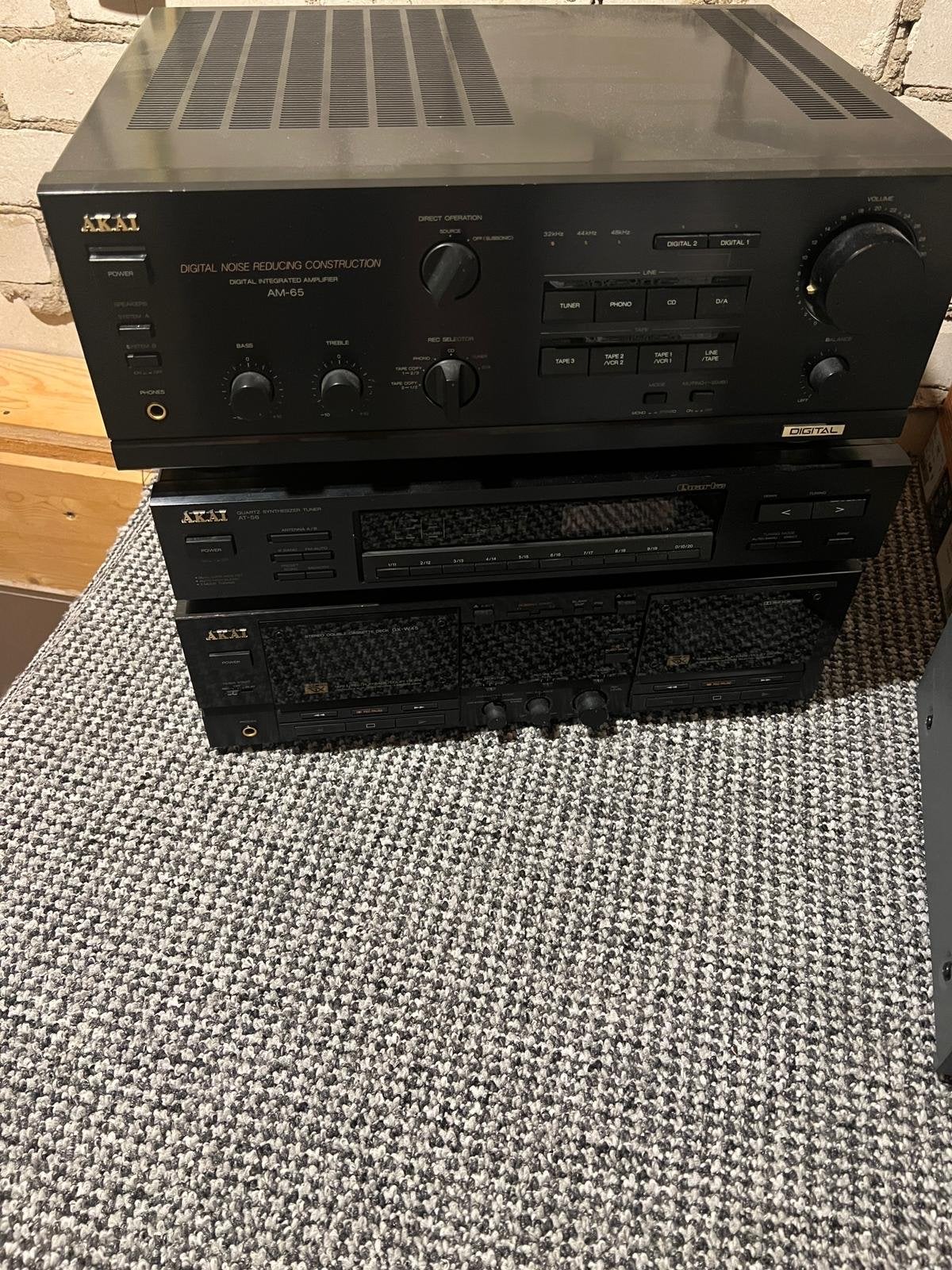Akai AM-65  Integrated Amplifier en cd speler, Ophalen of Verzenden, Zo goed als nieuw, Cd-speler, Overige merken