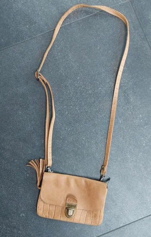 Chabo lichtbruin leren crossbody tasje met croco print, Overige merken, Gebruikt, Bruin, Ophalen of Verzenden