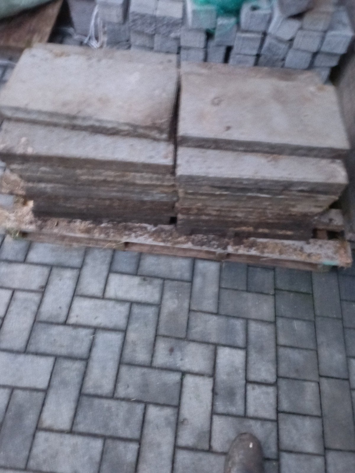 Gebruikte betontegels voor terras of pad, Tuin en Terras, Tegels en Klinkers, Gebruikt, Ophalen of Verzenden, 10 m² of meer, Beton