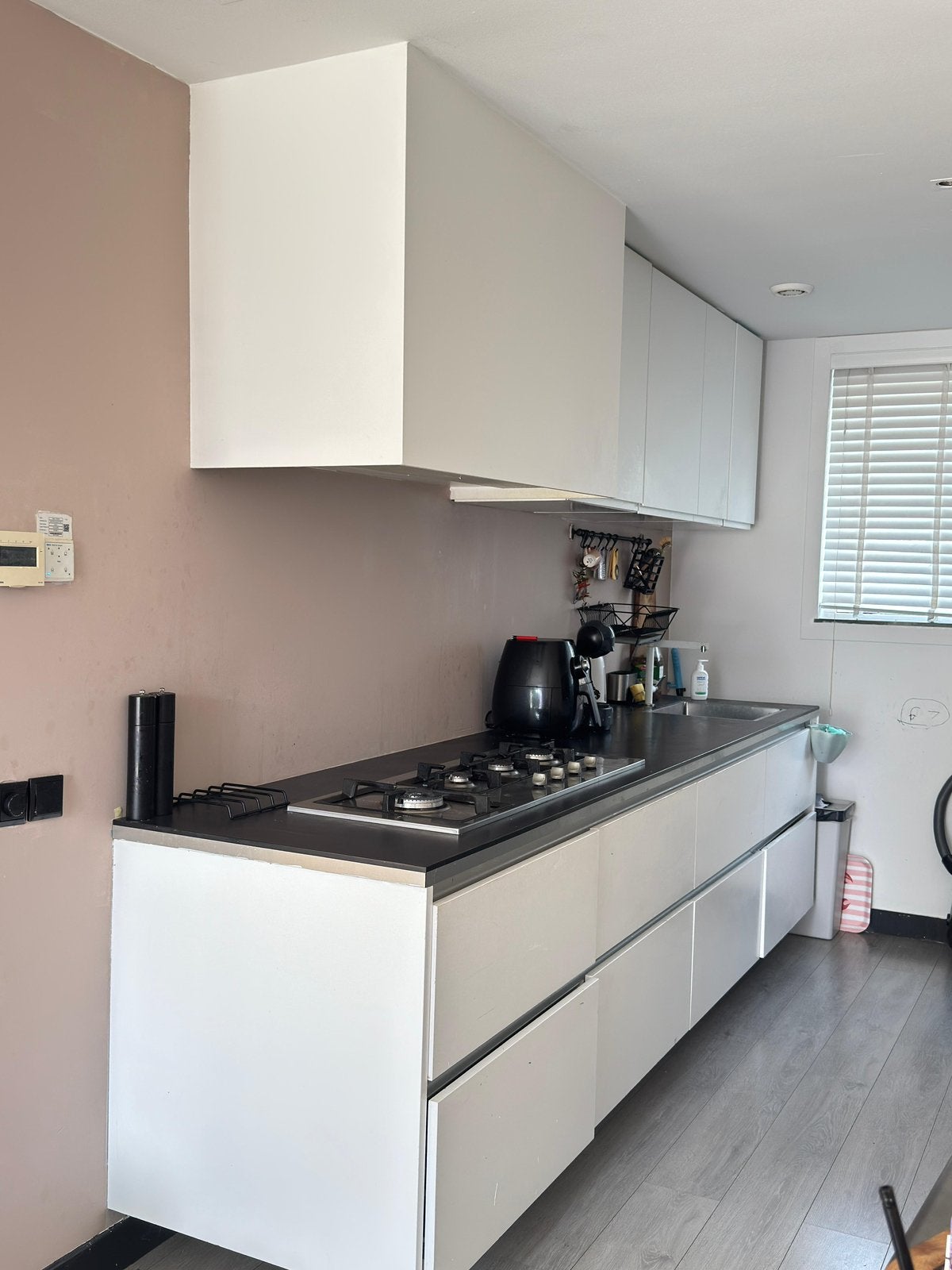 Keuken met moderne apparatuur, Ophalen of Verzenden, Zo goed als nieuw