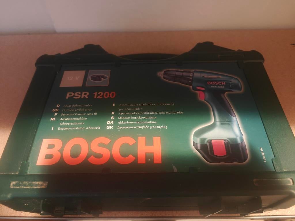 Bosch PSR 1200 Accuboormachine met extra Accu, Ophalen of Verzenden, Gebruikt, Minder dan 400 watt, Boor- en Schroefmachine
