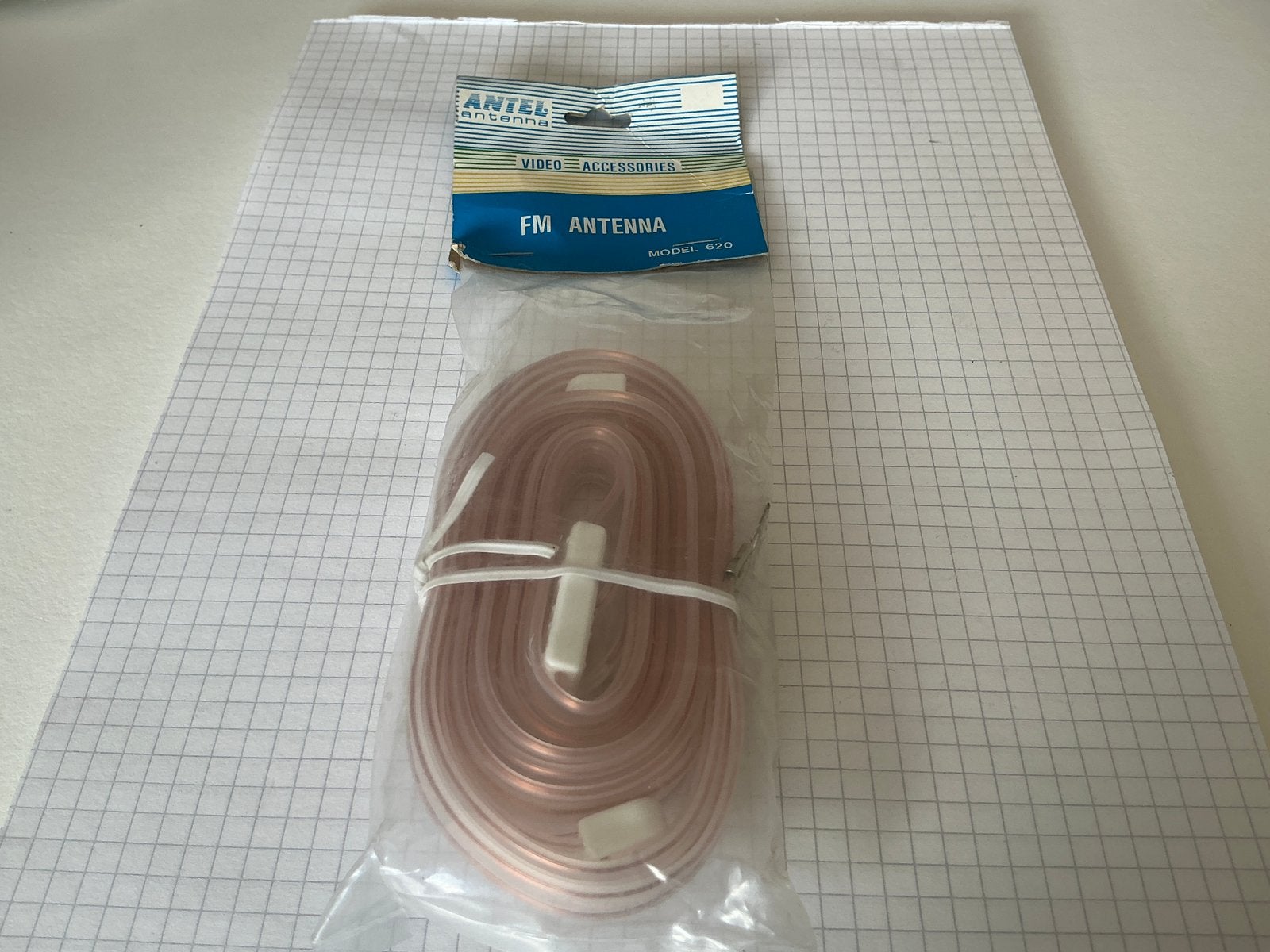 FM Antenna  model 620   Antel Antenna draadantenne, Ophalen of Verzenden, Zo goed als nieuw, Antel Antenna, NA