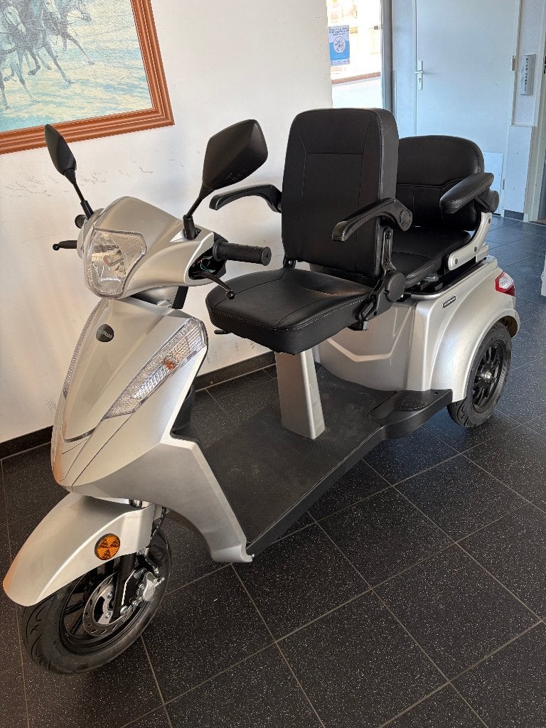 Duo scootmobiel V5 3 wiel, Ophalen, Zo goed als nieuw, 46 km of meer, 16 km/u of meer