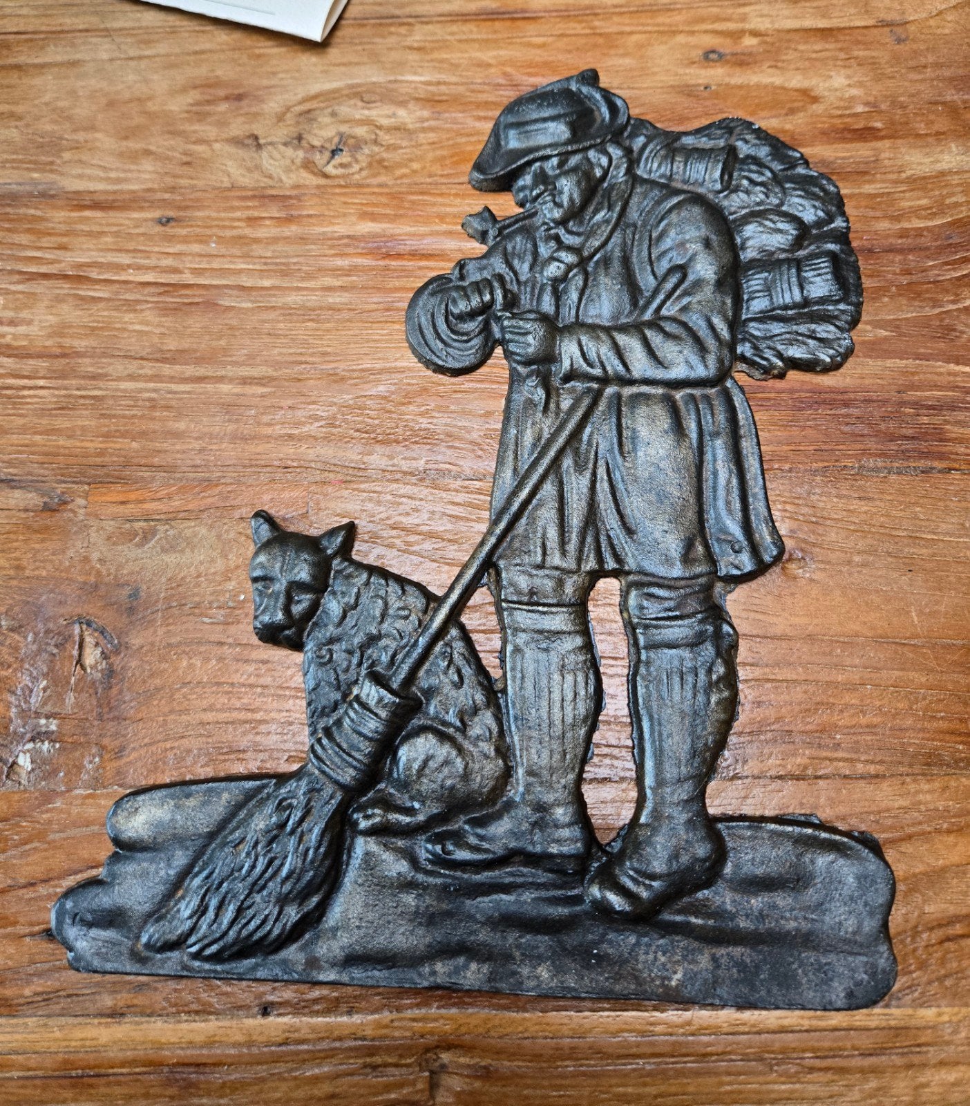 Antieke Gietijzeren Plaquette, Man met Hond, Ophalen of Verzenden