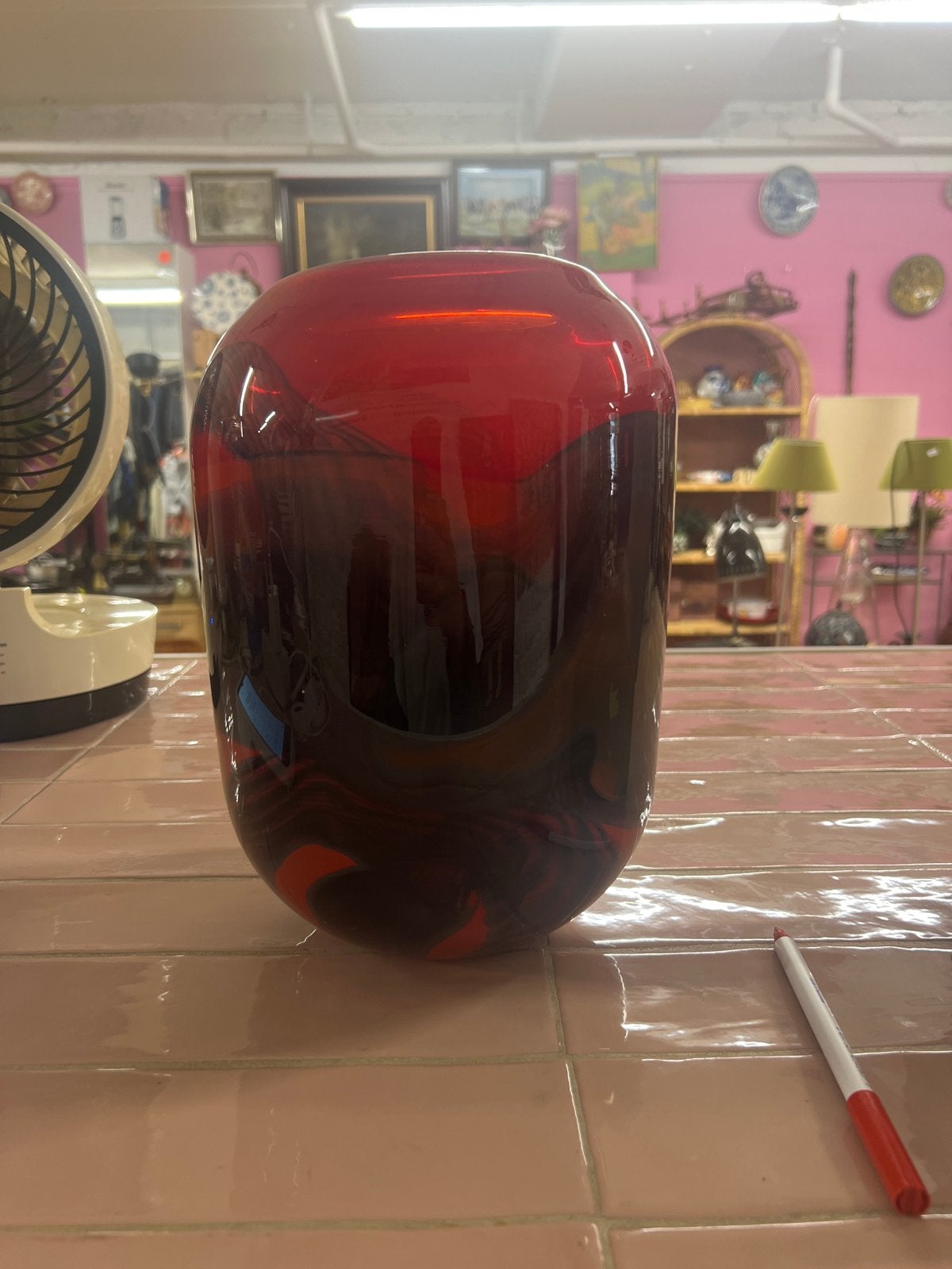 Prachtige rode glazen vaas, uniek design, Ophalen