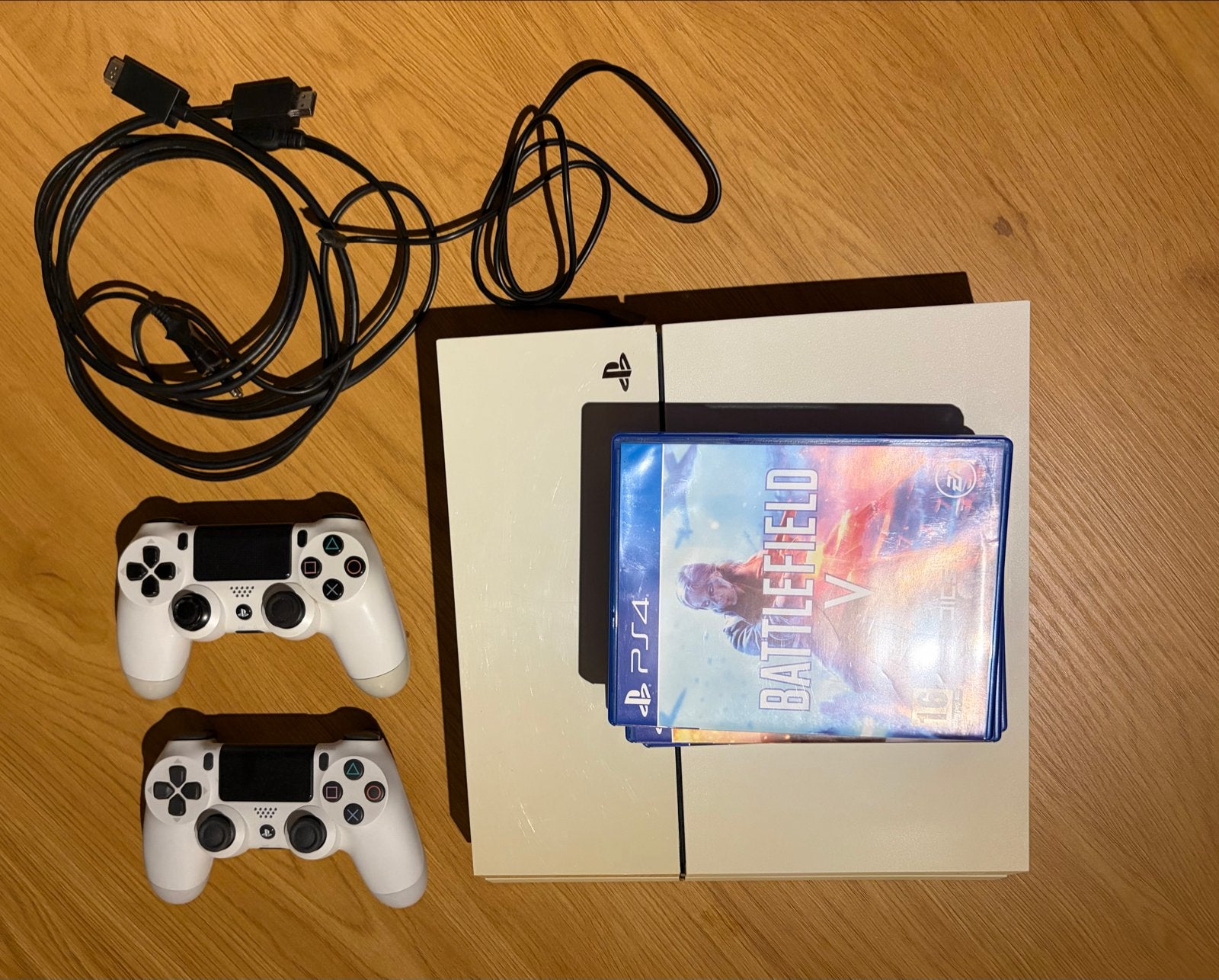 PlayStation 4 Slim met 2 controllers en 3 games, Ophalen, Gebruikt, Wit, Met games