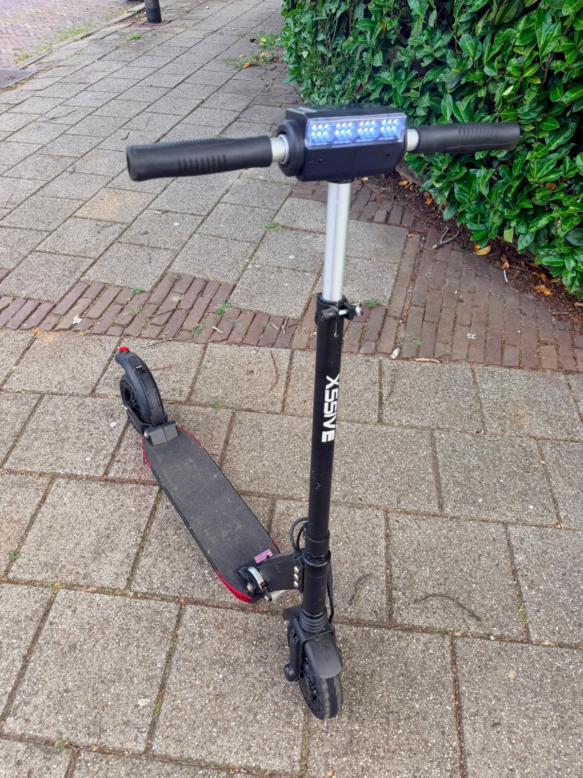 Xssive E-scooter Pro in goede staat, Fietsen en Brommers, Steps, Gebruikt, Elektrische step (E-scooter), Ophalen